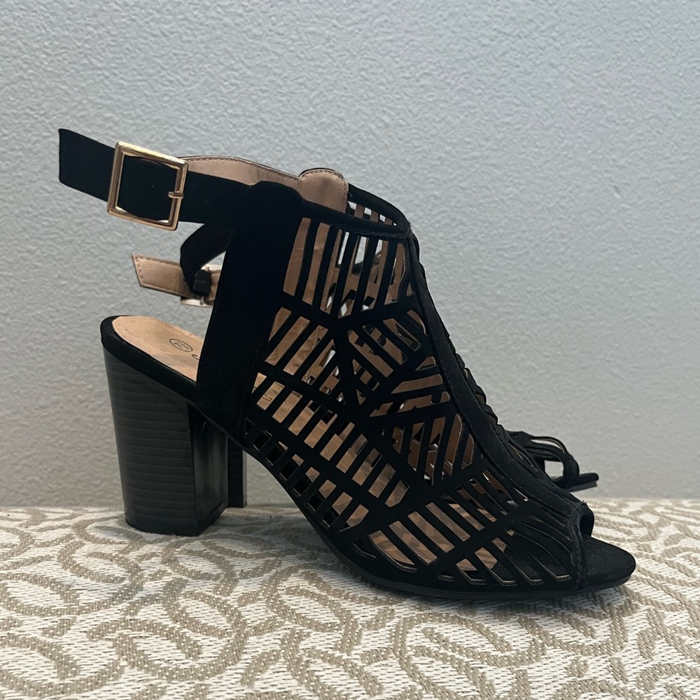 Black suede heels
